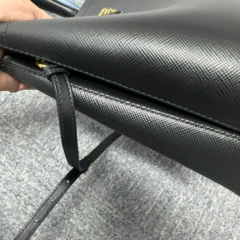 100% Authentic Prada Leather Panier Bag - Picture 3 of 13